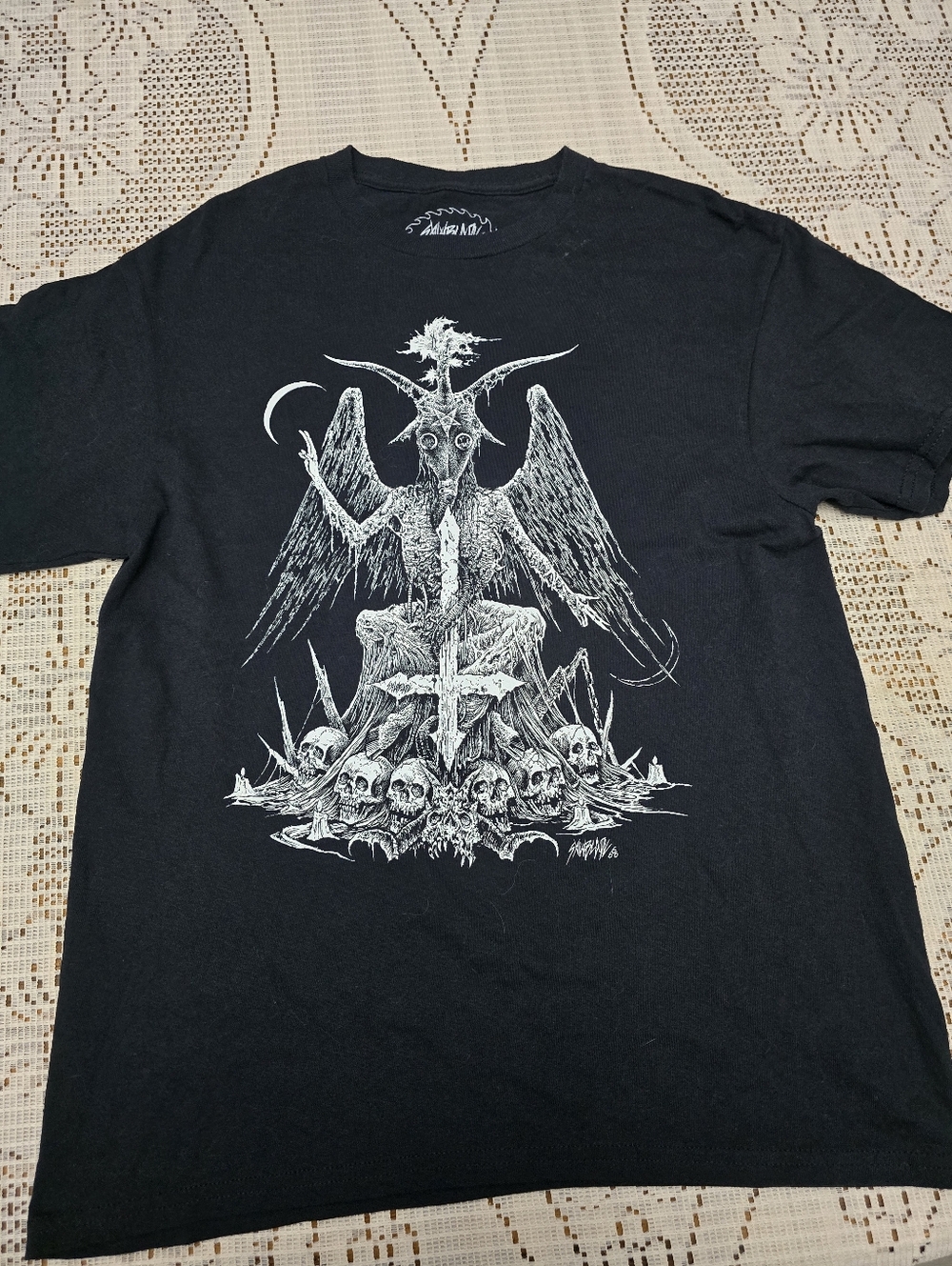 Black Sawblade Baphomet Print T-Shirt Size M
